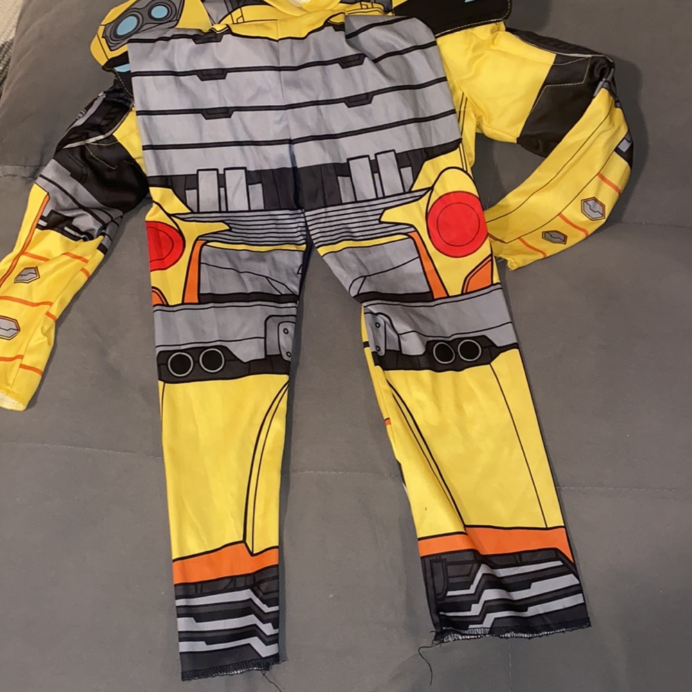 Transformer costume - Picture 2 of 7